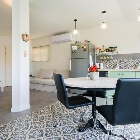 Homey Suite In Zichron Yaakov Zikhron Ya'akov Esterno foto